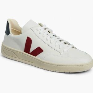 Veja V-12 Low Top Sneaker
